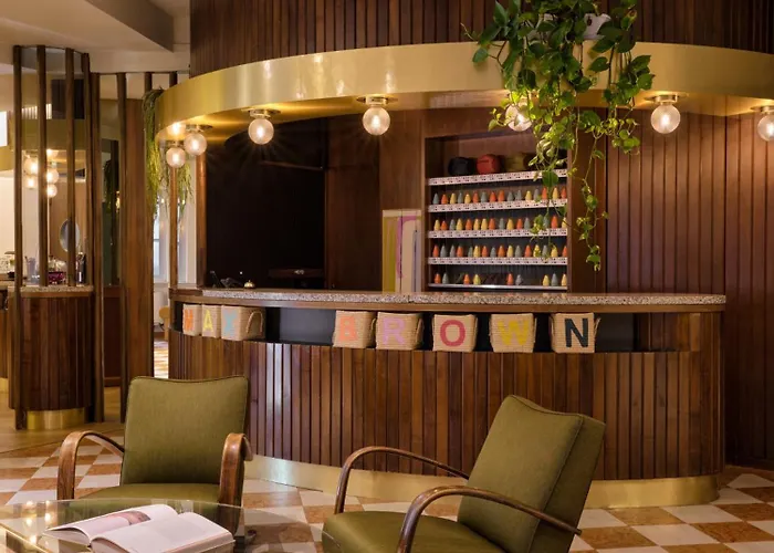 Otel Max Brown Missori, Part Of Sircle Collection