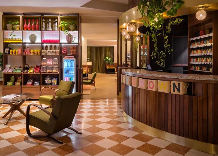 Otel Max Brown Missori, Part Of Sircle Collection