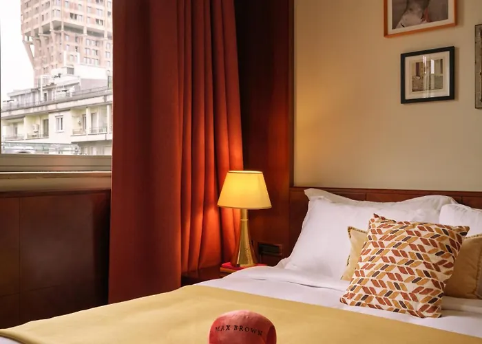 Max Brown Missori, Part Of Sircle Collection 4* Milano